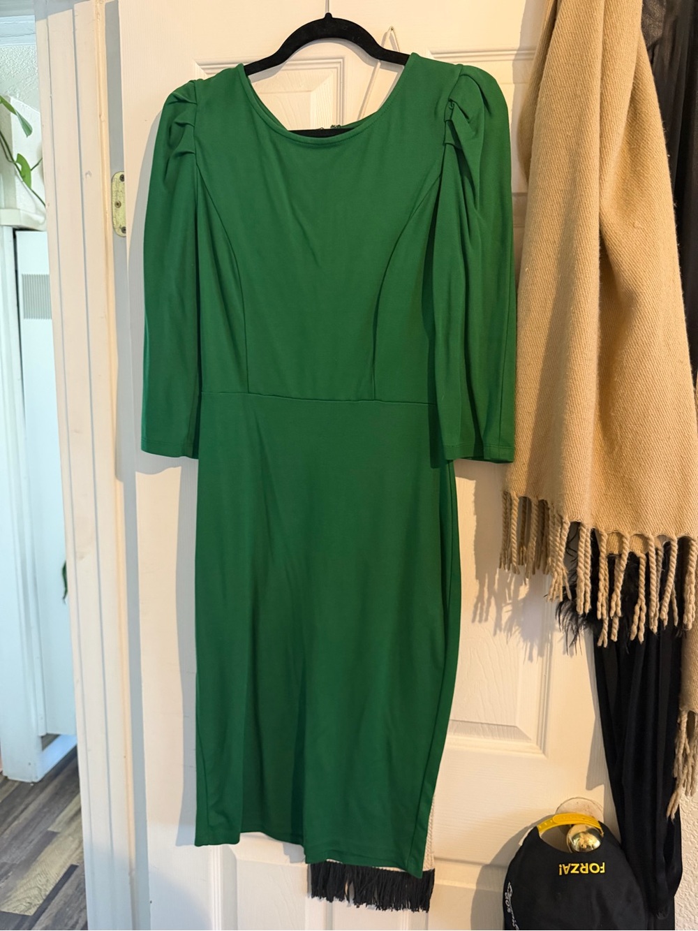 Unique Vintage Green Midi Dress with Puff Sleeves